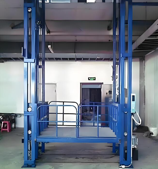 青冈导轨式升降货梯